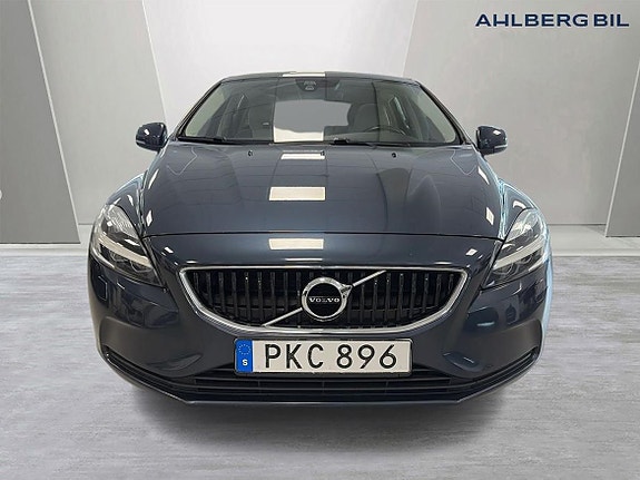 Volvo V40 6 of 26
