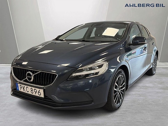 Volvo V40 4 of 26