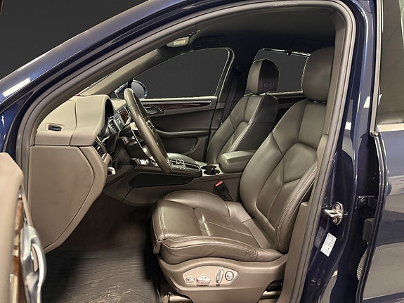 Porsche Macan S 8 of 17