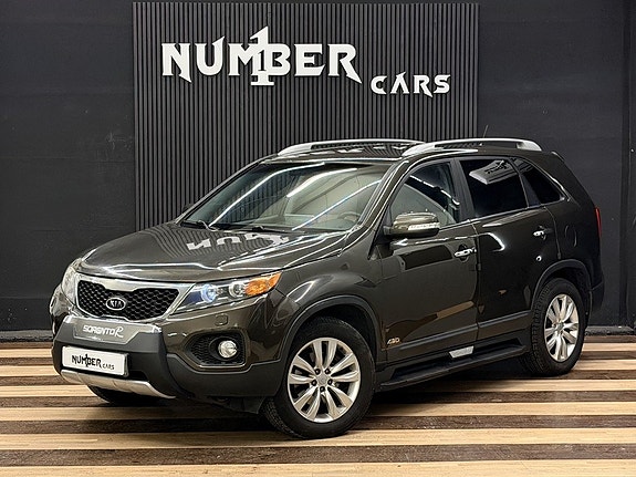 Kia Sorento 2 of 27