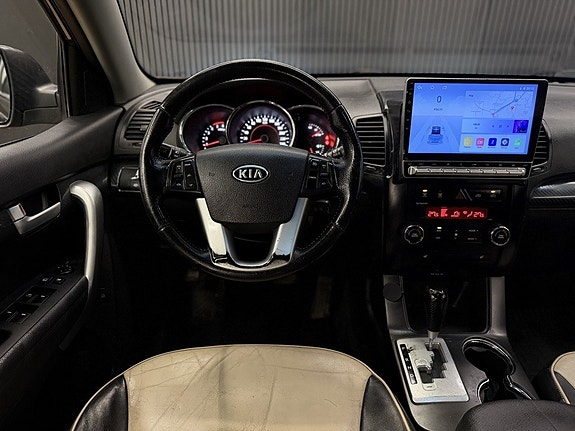 Kia Sorento 18 of 27