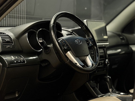 Kia Sorento 15 of 27