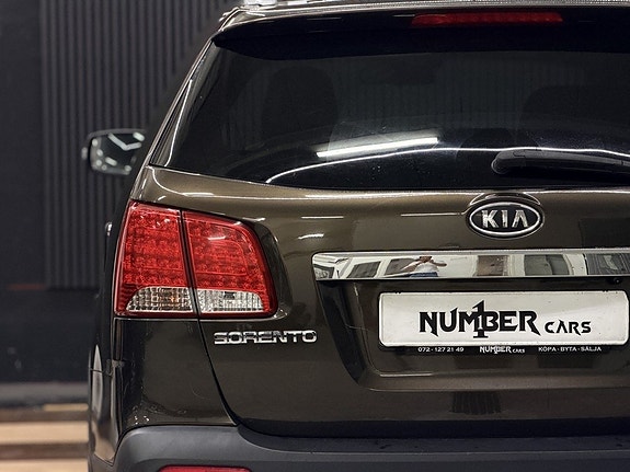 Kia Sorento 10 of 27