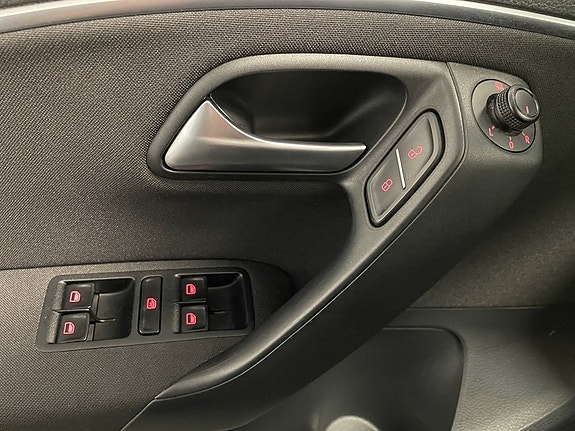Volkswagen Polo 14 of 18