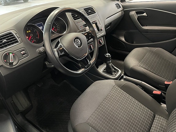 Volkswagen Polo 12 of 18