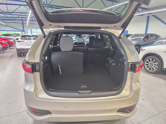 Mazda CX-80 13 of 14