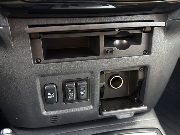Mitsubishi Pajero 20 of 30