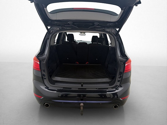 BMW 220d 28 of 30