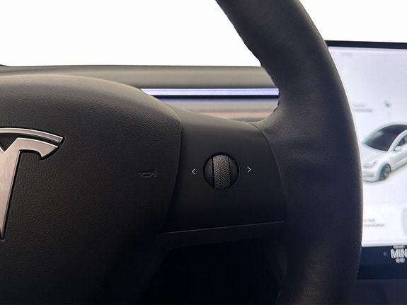 Tesla Model 3 15 of 30