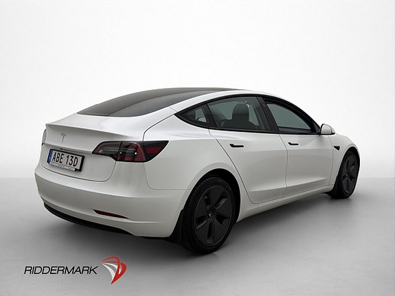 Tesla Model 3 9 of 30