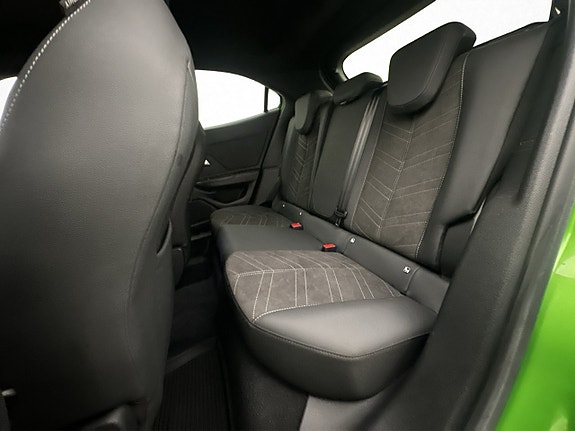 Opel Mokka-e 26 of 30