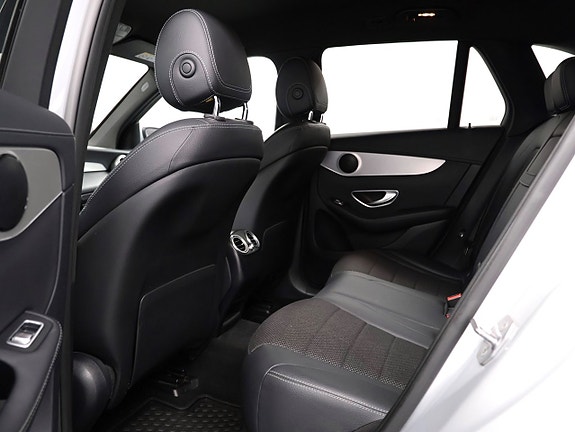 Mercedes-Benz GLC220 d 24 of 30