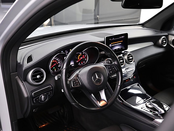 Mercedes-Benz GLC220 d 15 of 30