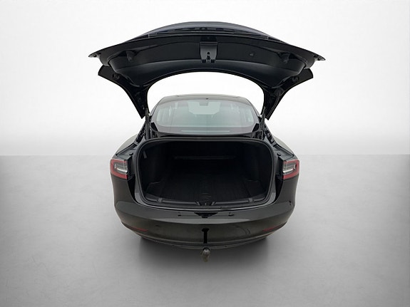 Tesla Model 3 30 of 30