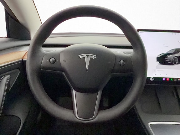 Tesla Model 3 14 of 30