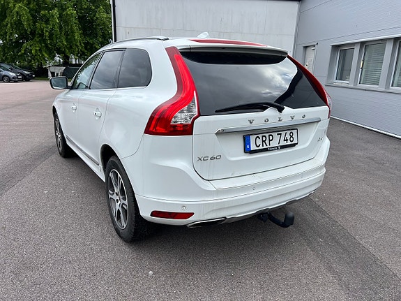 Volvo XC60 5 of 22