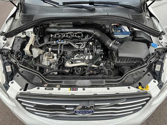 Volvo XC60 12 of 22