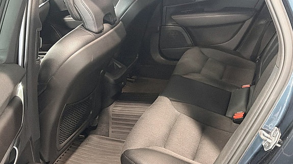 Volvo V90 Cross Country 8 of 9