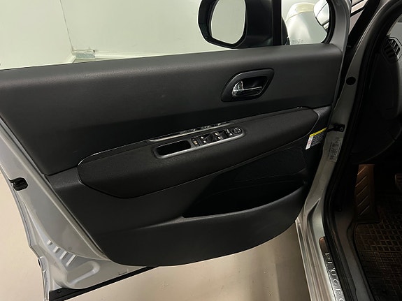 Peugeot 3008 12 of 26