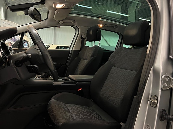 Peugeot 3008 13 of 26