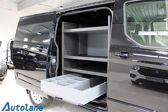 Ford Transit Custom 16 of 27