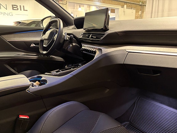 Peugeot 3008 9 of 17