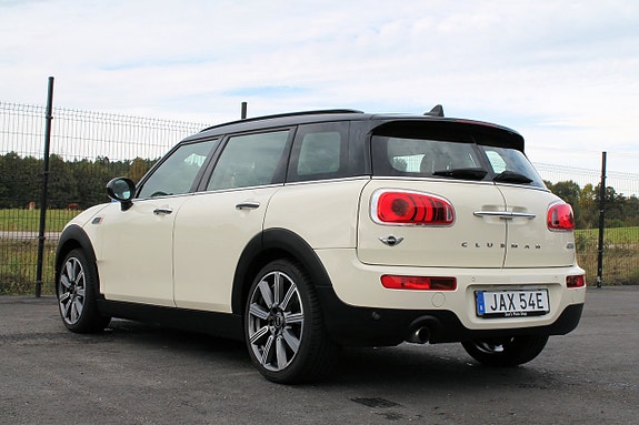 MINI Clubman Cooper 15 of 30