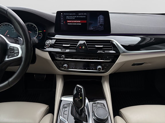 BMW 540i 15 of 30