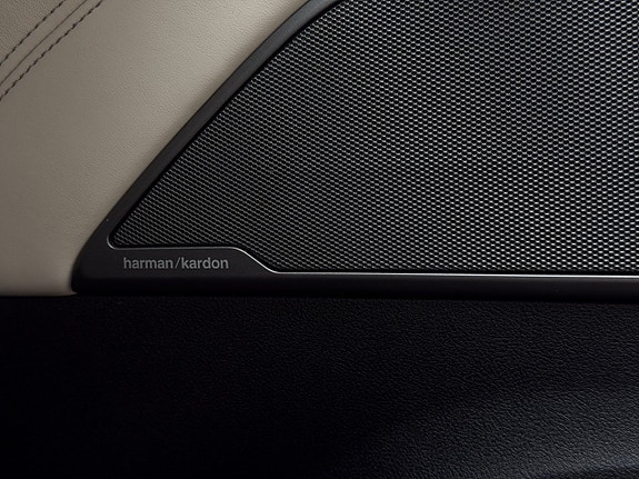 BMW 540i 9 of 30
