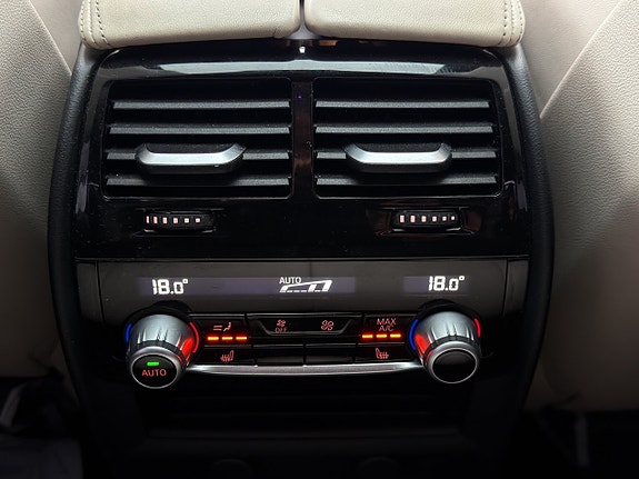 BMW 540i 29 of 30
