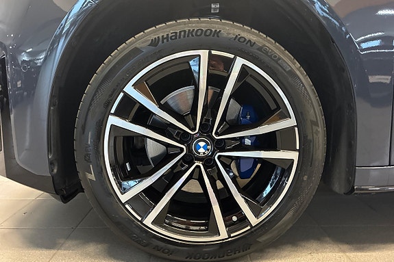 BMW iX3 14 of 19