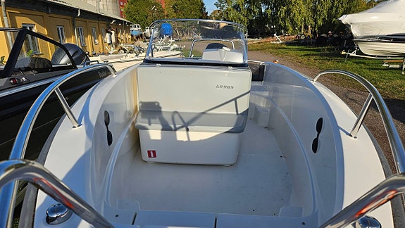 Ryds 548 Sport -18 utt -19 Mercury F80 EFI -19 inkl vagn 7 of 12