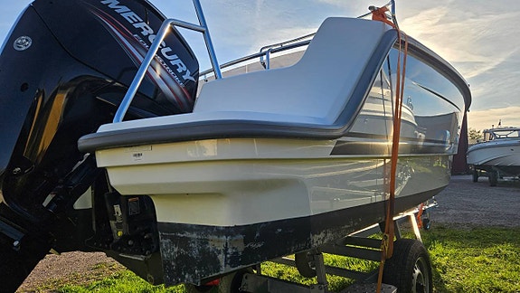 Ryds 548 Sport -18 utt -19 Mercury F80 EFI -19 inkl vagn 4 of 12
