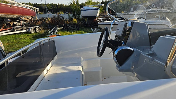 Ryds 548 Sport -18 utt -19 Mercury F80 EFI -19 inkl vagn 8 of 12