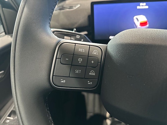 Volkswagen ID.3 Neo 8 of 9