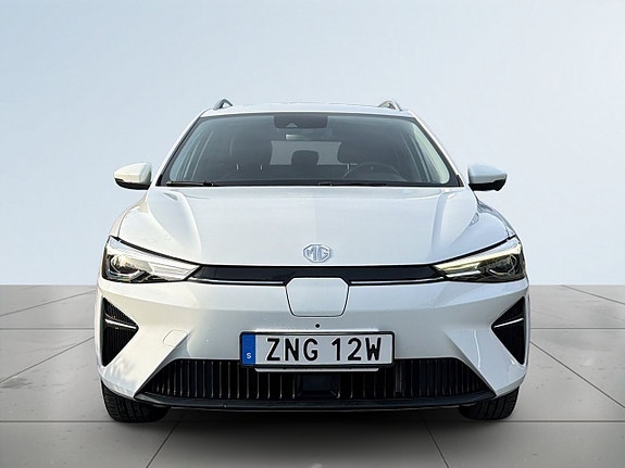 MG MG5 2 of 18