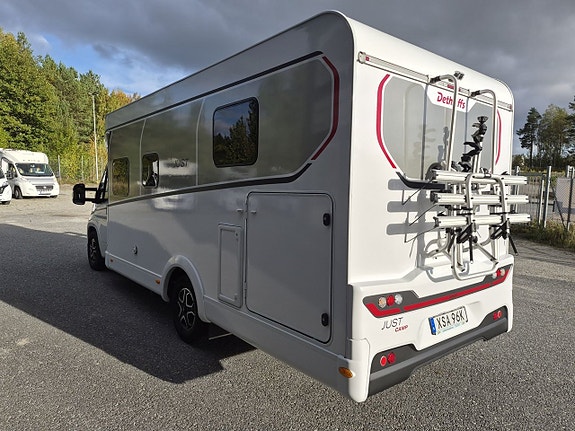 Dethleffs Just Camp T 7052 DBM queensbed, automat, ugn, adaptiv farthållare 5 of 26