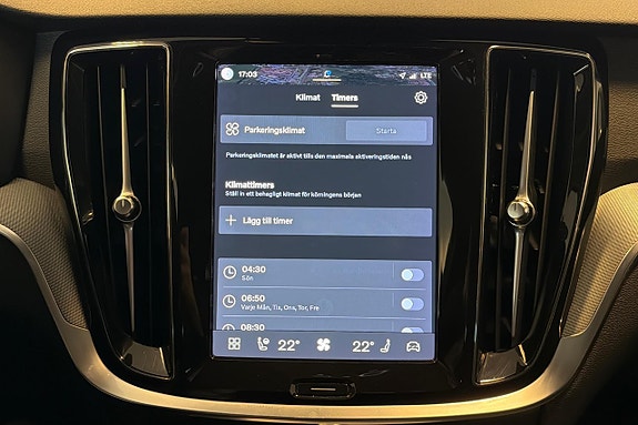 Volvo V60 Cross Country 20 of 30