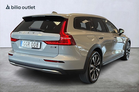 Volvo V60 Cross Country 6 of 30