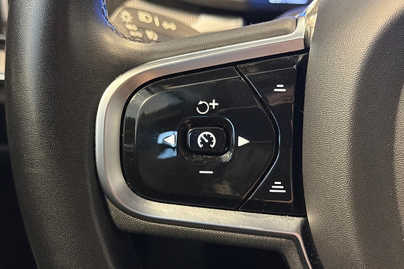 Volvo V60 Cross Country 16 of 30