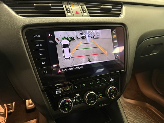 Skoda Octavia Scout 17 of 22