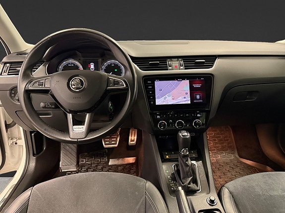 Skoda Octavia Scout 14 of 22