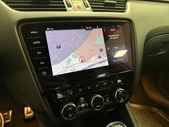 Skoda Octavia Scout 18 of 22