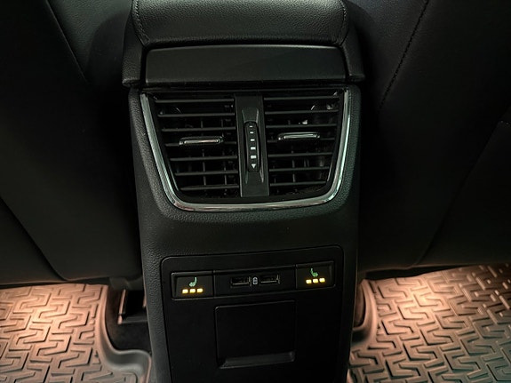 Skoda Octavia Scout 11 of 22
