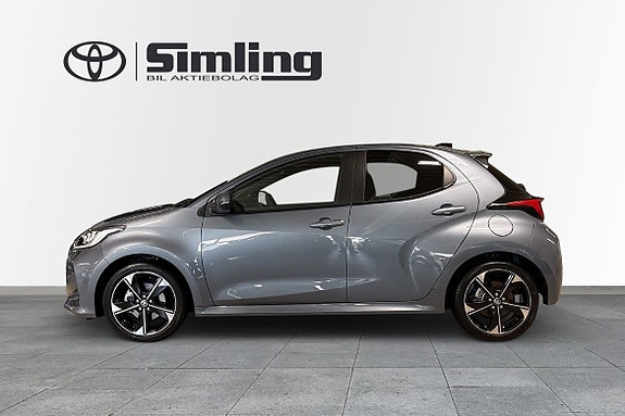 Toyota Yaris 3 of 14