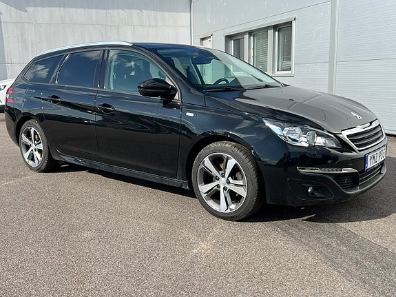 Peugeot 308 SW 21 of 25