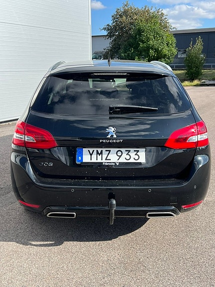 Peugeot 308 SW 18 of 25
