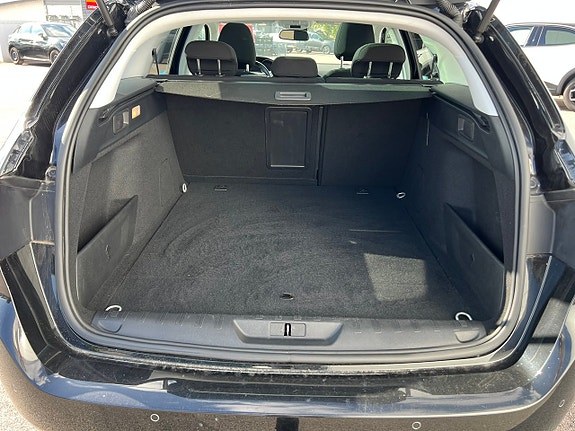 Peugeot 308 SW 8 of 25