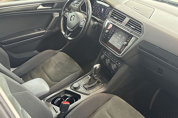 Volkswagen Tiguan Allspace 10 of 25