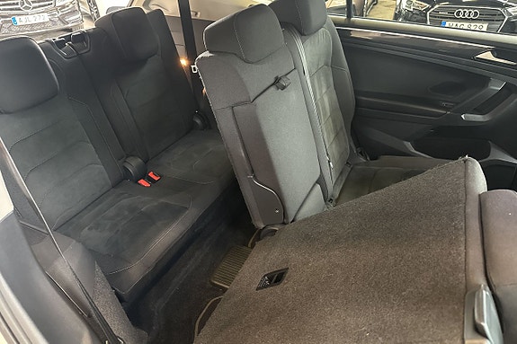 Volkswagen Tiguan Allspace 17 of 25